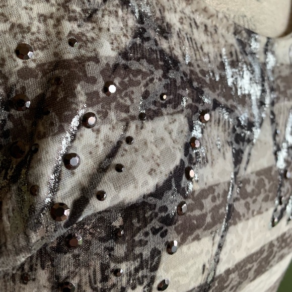 Rock & Republic Womens Angel T-Shirt with Wings Size Small Gray & White Stripes - Picture 4 of 8